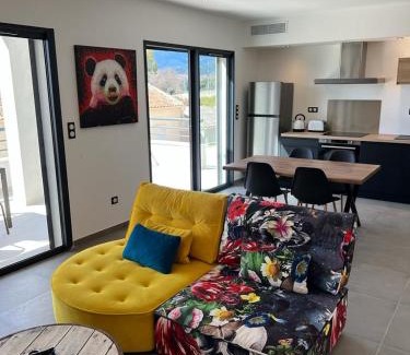 Ghisonaccia Apartment | Logement neuf-Ghisonaccia centre, à 5min de la Mer