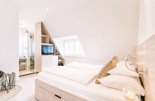 Nes Hotel | Logement Overzee