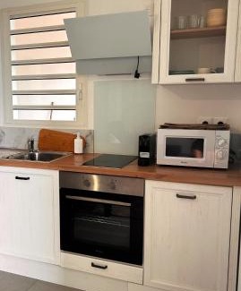 Sainte-Rose Apartment | Logement PALMIER