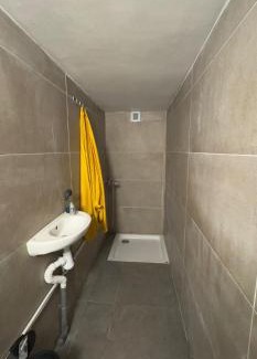 Sint-Jans-Molenbeek Apartment | Logement privé sous sol accès autonome