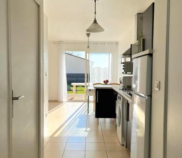 Jonzac Apartment | Logement thermale et de tourisme Les Acacias 2