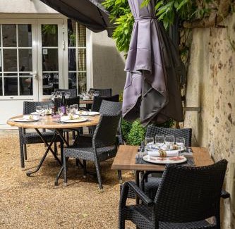 Villandry Hotel | Logis Auberge Le Colombien - Hôtel et Restaurant