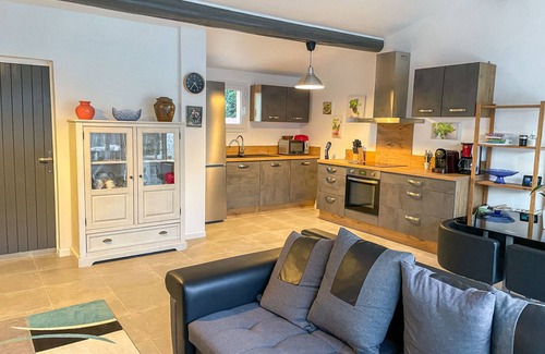 Caumont-sur-Durance House | Logis de La Castagne by Interhome