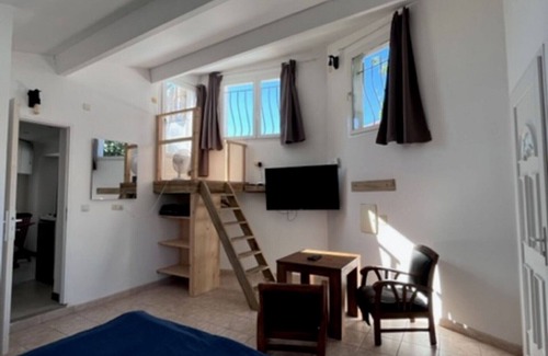 Martigues Apartment | Logis de pêcheur 20 m de la mer