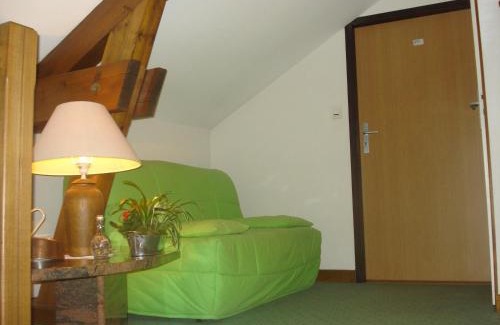 Travexin Hotel | LOGIS HÔTEL, CHALETS et RESTAURANT LES CHATELMINÉS