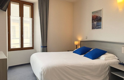 Faverges-Seythenex Hotel | Logis Hôtel de Genève