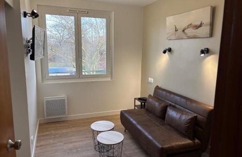 Prechacq-les-Bains Hotel | Logis Hôtel Le Clos Pité