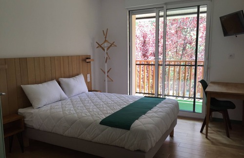 Bruere-Allichamps Hotel | Logis Hôtel Les TILLEULS