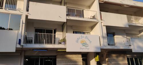 Royan Hotel | Logis Hôtel Les Bleuets