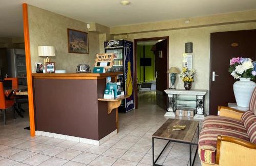 Sceaux-sur-Huisne Hotel | Logis hôtel Les Confins du perche