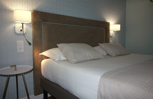 Cesson-Sevigne Hotel | Logis Hôtel Lodge la Valette