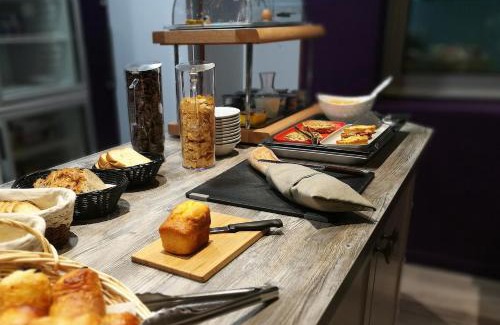 Cesson-Sevigne Hotel | Logis Hôtel Lodge La Valette