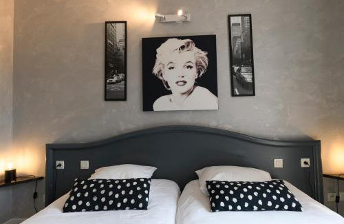 Saint-Jean-en-Royans Hotel | Logis Hôtel Restaurant Le Castel Fleuri