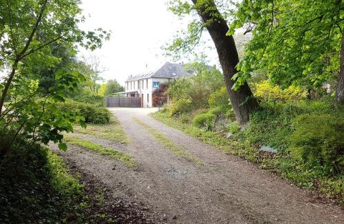 Saint-Pavace House | Logis Hôtel Relais Des Caillères