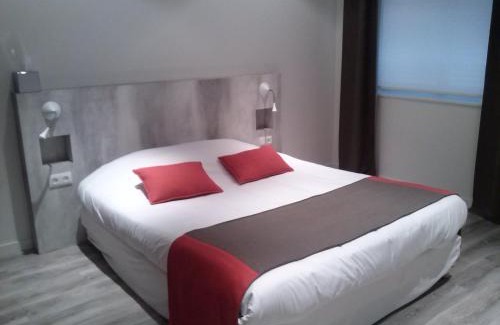 Hangest-sur-Somme Hotel | LOGIS - Hôtel Restaurant Du Canard