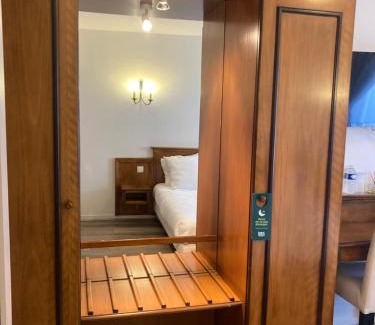 La Ferte-Gaucher Hotel | Logis Hôtel & Restaurant du Sauvage