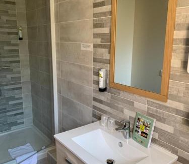 Vicheres Hotel | LOGIS-Hôtel Restaurant Auberge Les Vallées Du Perche