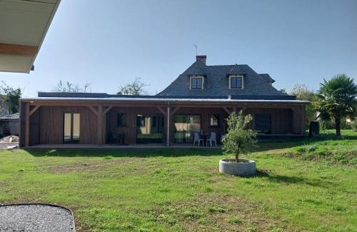 Saint-Etienne-de-Maurs Hotel | Logis Hôtel Restaurant Cruzel