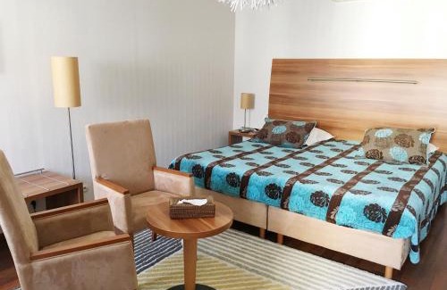 Saint-Calais Hotel | Logis Hôtel & Restaurant d'Angleterre