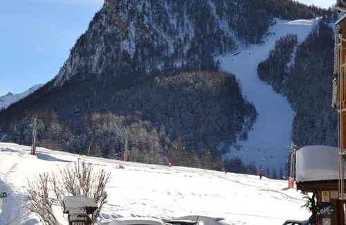 Ceillac Hotel | Logis Hôtel Spa la Cascade