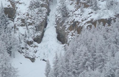 Ceillac Hotel | Logis Hôtel Spa la Cascade