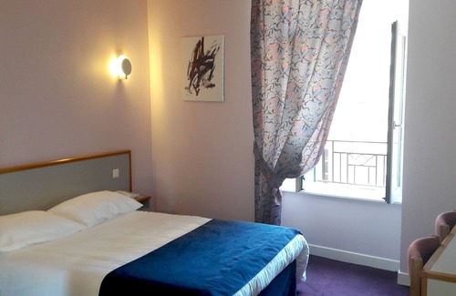 Pierrefort Hotel | Logis Hotel du Midi