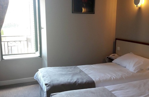 Pierrefort Hotel | Logis Hotel du Midi