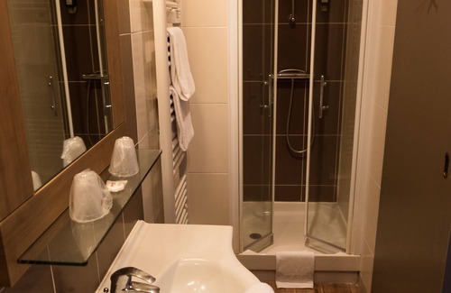 Quartier du Casino Hotel | Logis Hotel Le Majestic