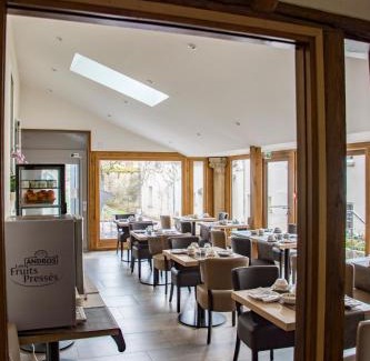 Ligny-le-Chatel Hotel | LOGIS HOTEL - Le Relais Saint Vincent