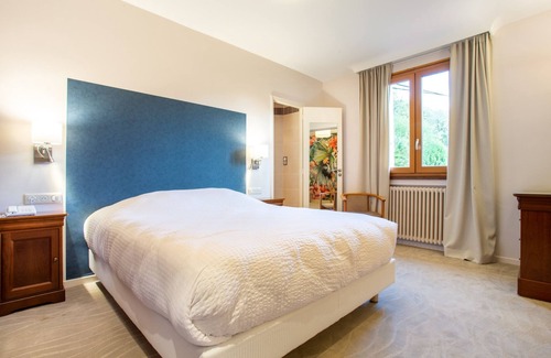 Saint-Cirgue Hotel | Logis Hotel Restaurant Du Pont