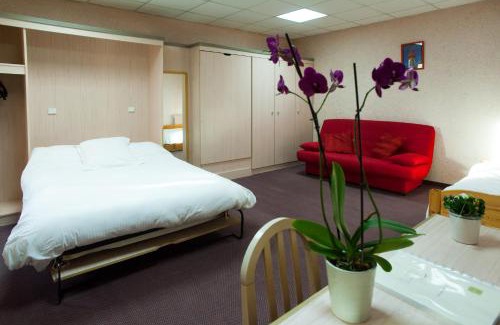 Guichen Hotel | Logis Hotel Restaurant Le Commerce