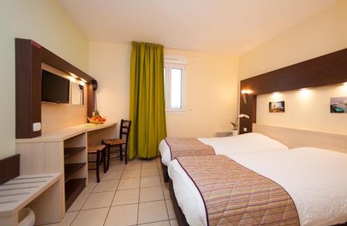 Saints-Geosmes Hotel | Logis Jum'Hotel
