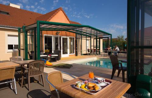 Saints-Geosmes Hotel | Logis Jum'Hotel