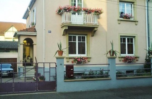 Cronenbourg Est Apartment | Logis le 18 rose