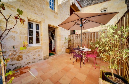 Saint-Emilion Apartment | Logis Loiseau avec terrasse