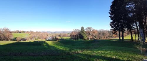 Seilhac Hotel | Logis Relais des Monedieres