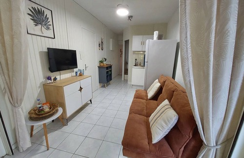 Sainte-Anne Apartment | logisrev