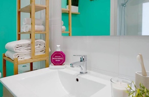 Romareda Apartment | LOIRA VÍA PIGNATELLI: 2 Bedrooms Next to the Canal