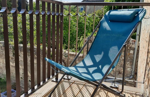 Le Grand-Pressigny Apartment | Loire Valley village centre apartment chezANIA