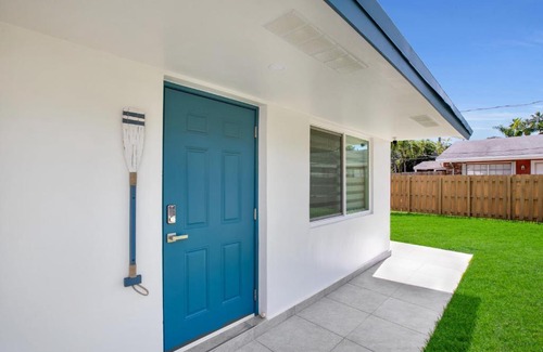 River Oaks House | LoKal Rental Tropical Florida destination