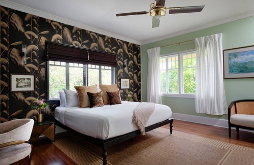 Wailuku Bed & Breakfast | Lokelani Suite - Historic charm | Gardens oasis