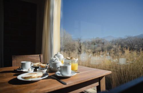 Cachi Hotel | Loma Puskana - Hostería