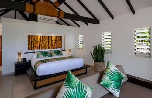 Malolo Lailai Island Resort | Lomani Island Resort & Spa
