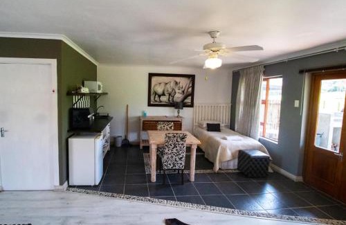 Aston Bay Apartment | Lombardini Game Farm and Rhino Sanctuary