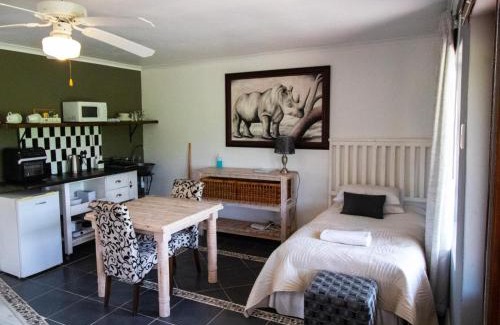 Aston Bay Apartment | Lombardini Game Farm and Rhino Sanctuary