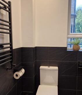 St. Helen's Apartment | London Kensington Room