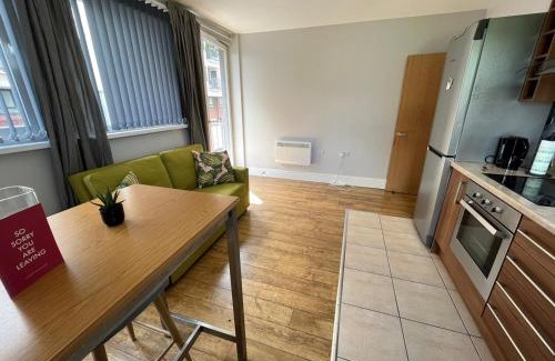 Brockley Apartment | London Modern Flat near transports