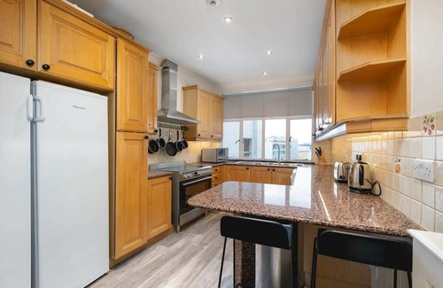 St. Johns Wood Apartment | London Regent's Park🏡 Deluxe 4 Bedroom Apartment