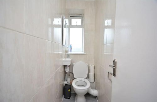 Victoria Apartment | London zone2 Classic 3 bedroom
