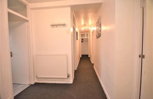 Victoria Apartment | London zone2 Classic 3 bedroom